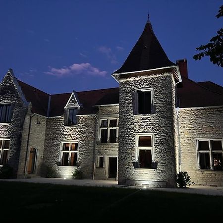 Chambres au Château du Mouillat Saint-Clair-de-la-Tour Extérieur photo