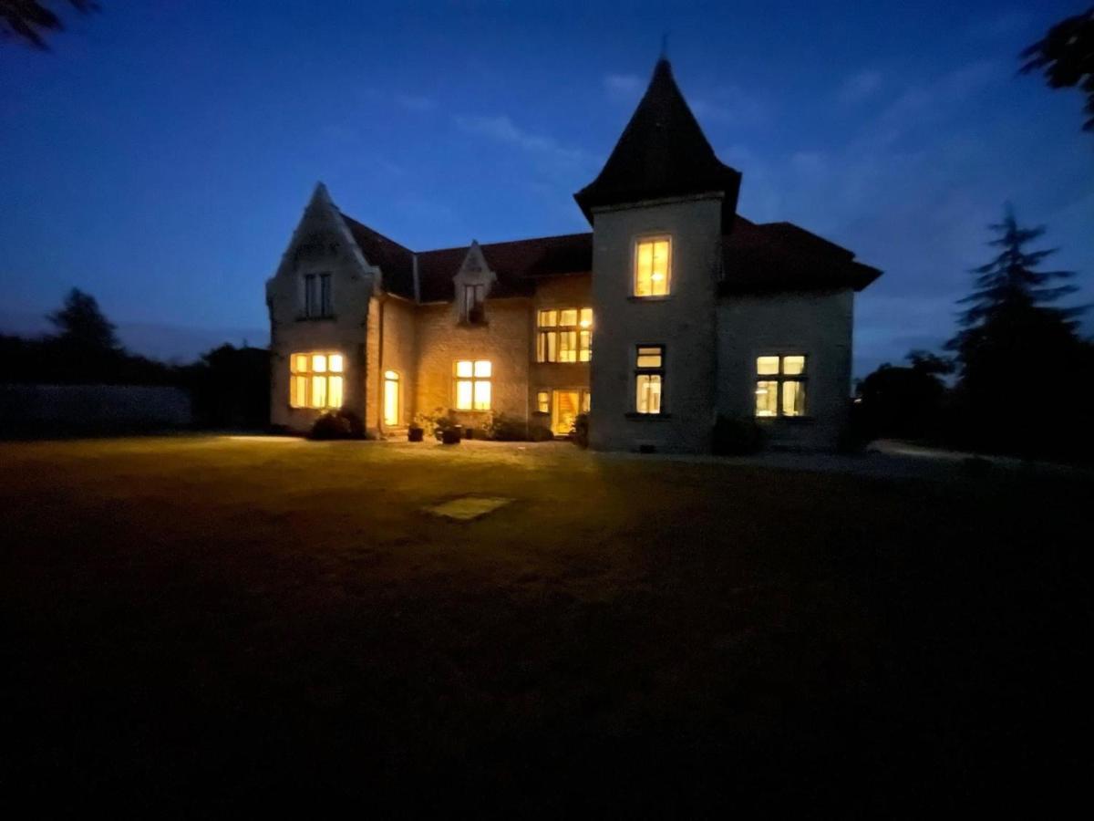 Chambres au Château du Mouillat Saint-Clair-de-la-Tour Extérieur photo