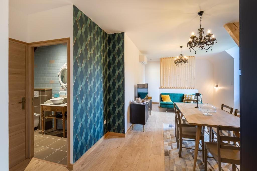 Chambres au Château du Mouillat Saint-Clair-de-la-Tour Extérieur photo
